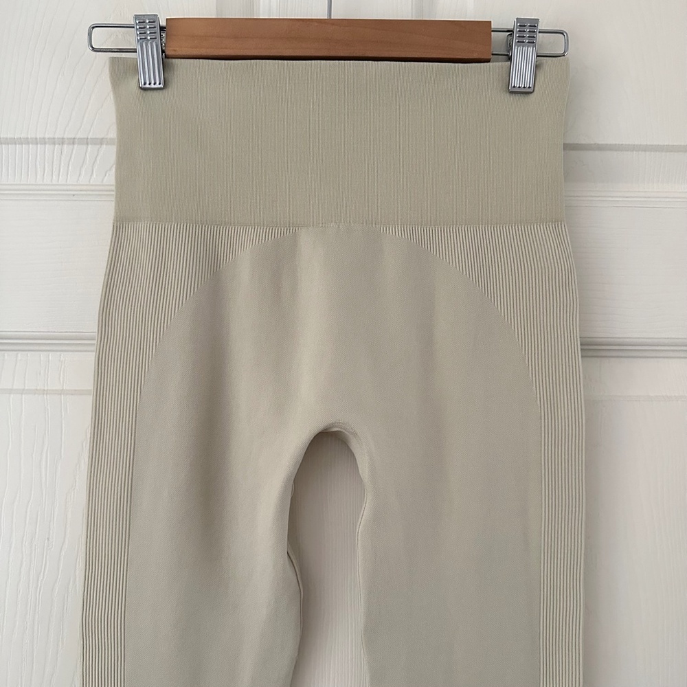 Set Active Los Angeles Sculptflex Legging Oat Milk Women’s Size Small - Picture 7 of 12